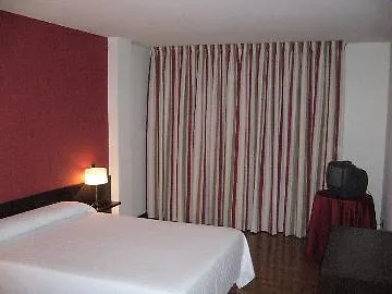 Tamara Hotel Negreira